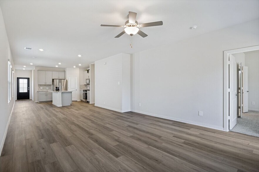 Building Photo - 4000 Marble Fls Dr