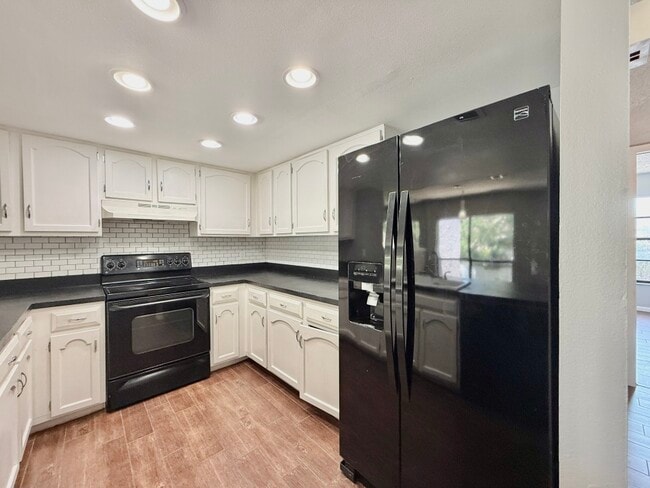 Building Photo - 4819 Puritan Cir