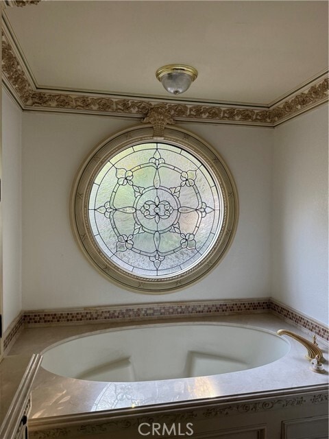 Building Photo - 380 N Chandler Ranch Rd