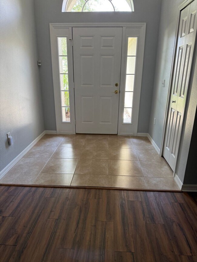 Building Photo - For rent condo Space Coast 5 minutes from ...