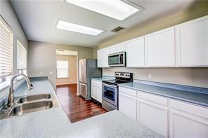 Building Photo - 17509 Kessler Dr