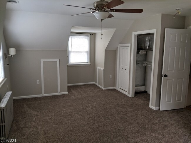 Building Photo - 8 Charles St