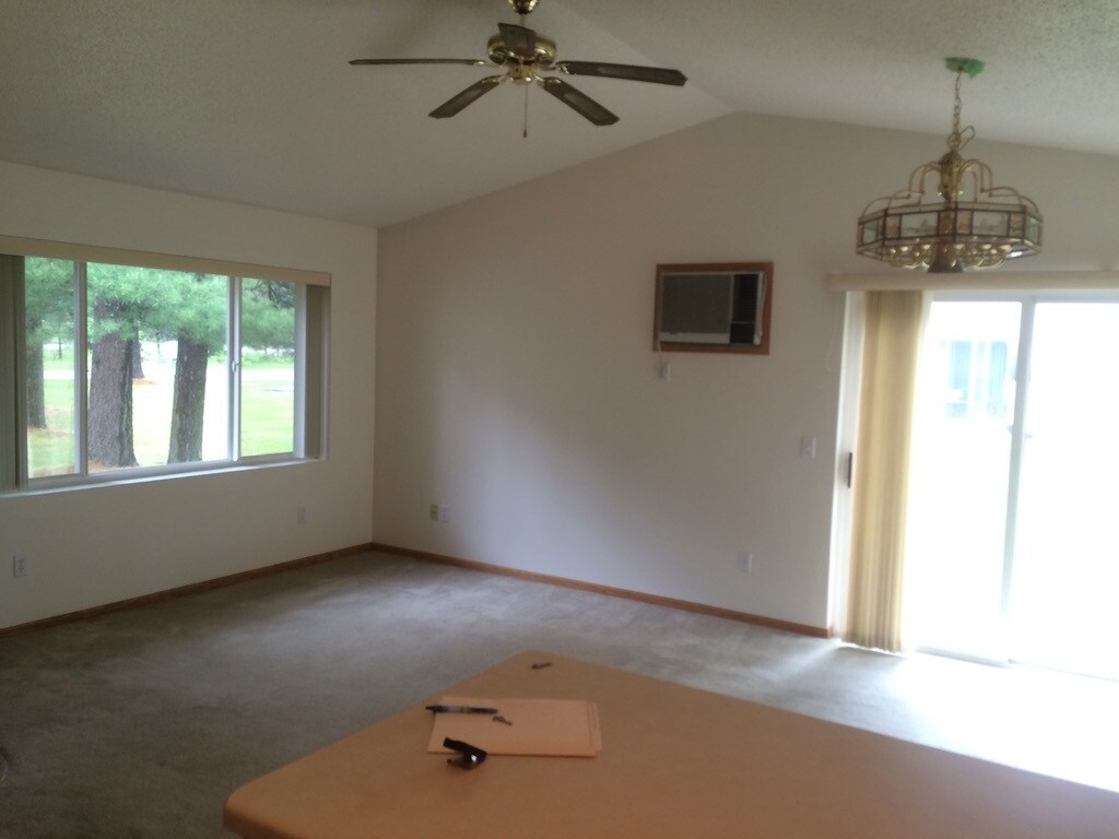 Building Photo - 8237 Sunrise Ln