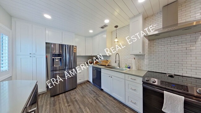 Building Photo - 228 Amberjack Dr