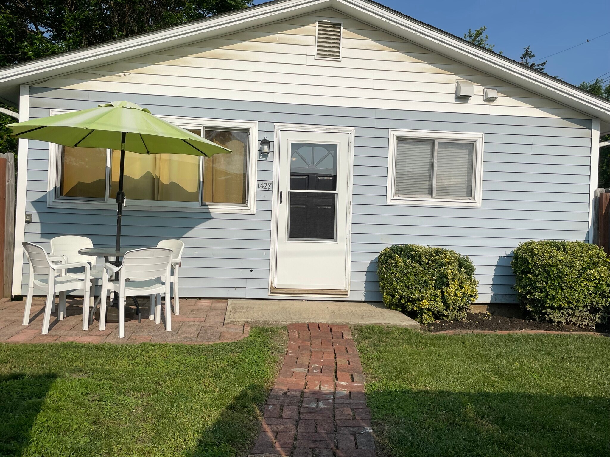 Building Photo - 1427 Grogan Ave