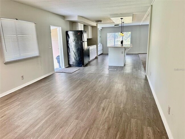 Building Photo - 3532 Lazy Lake Dr N