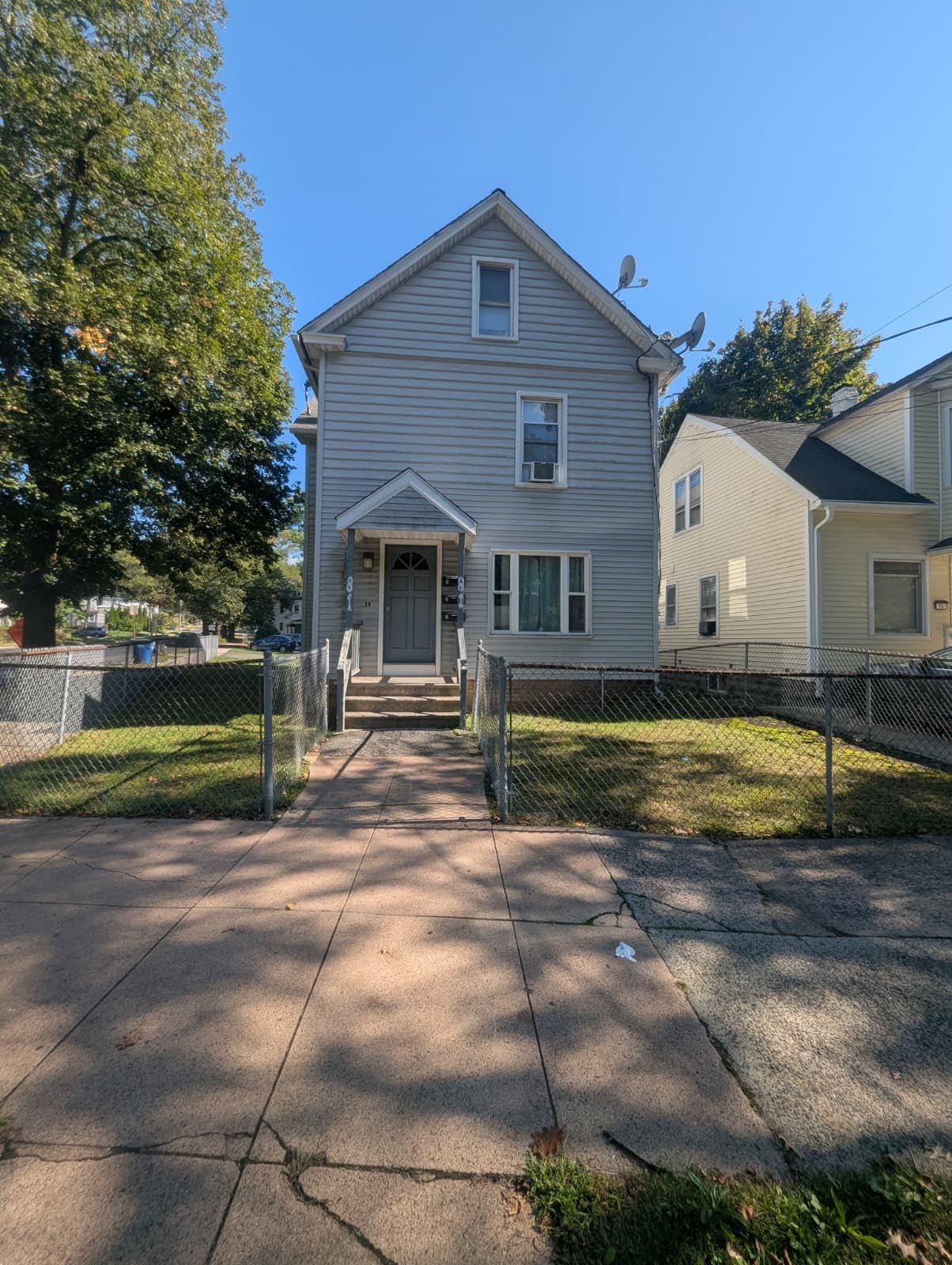 Building Photo - 81 Osborn Ave