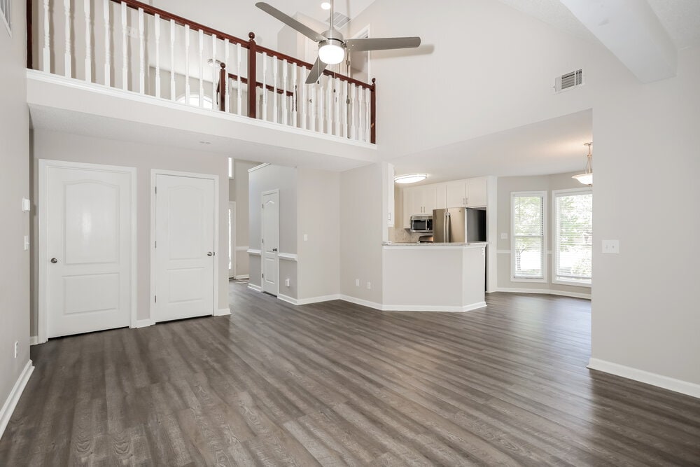 Building Photo - 254 Hillandale Dr