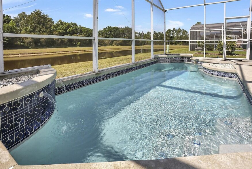 Building Photo - 4716 Windwood Dr