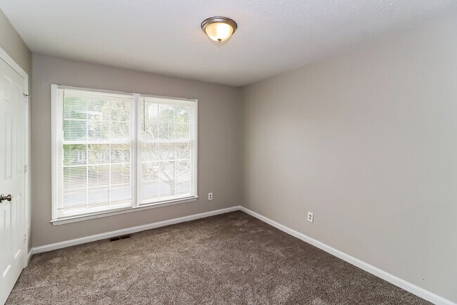 Building Photo - 12026 Lazy Willow Ln