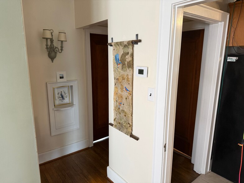 Hallway - 2472 Fairview Ave