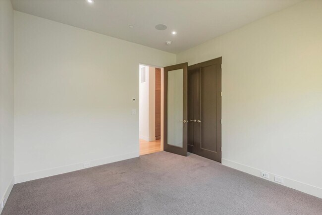 Building Photo - Wow! What a Great Home!