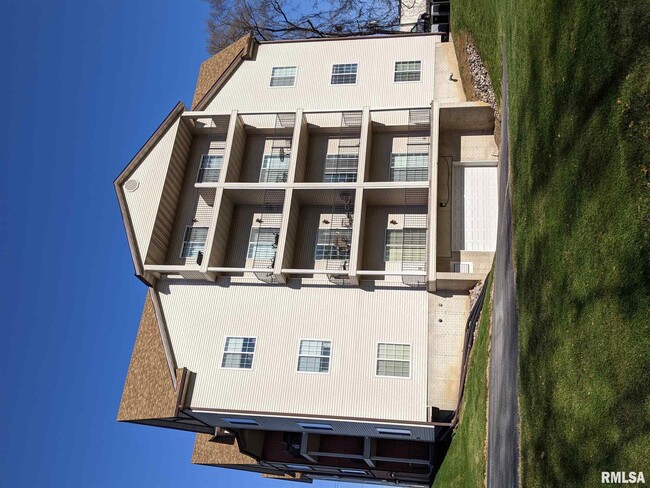 Building Photo - 3415 Eastern Ave