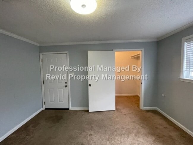 Building Photo - 36 N Auburndale St