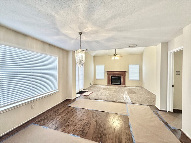 Building Photo - 16827 Ashbridge Ct