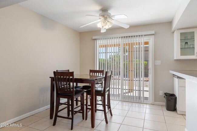 Building Photo - 9444 E Lawndale Pl