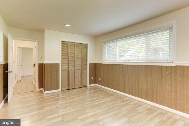 Building Photo - 11821 Charen Ln