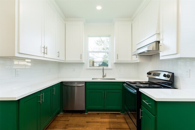 Building Photo - 2516 Avenue K