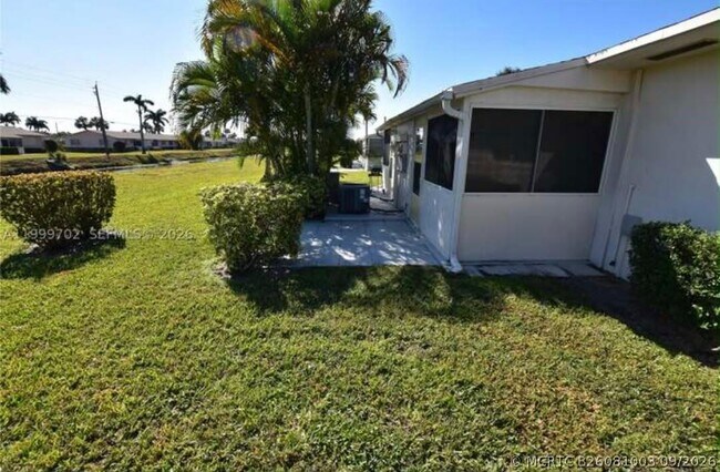 Building Photo - 2672 Emory Dr W