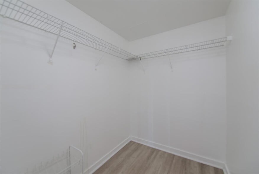 Building Photo - 31 SE 6th St