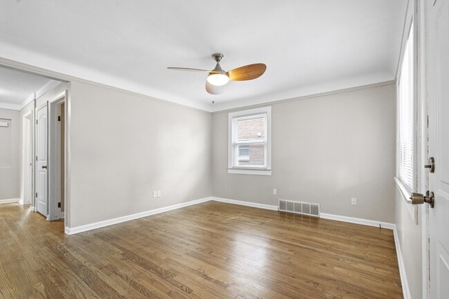 Building Photo - 15645 Warwick Ave