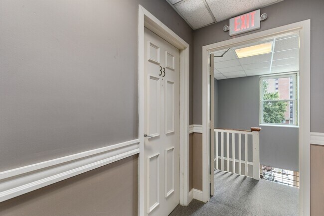 Building Photo - 131 Essex St