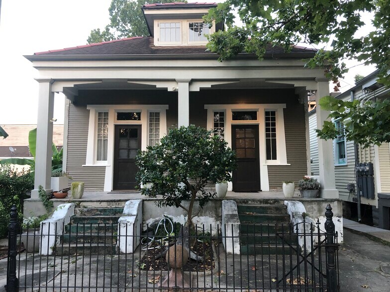 Building Photo - 1358 Constance St