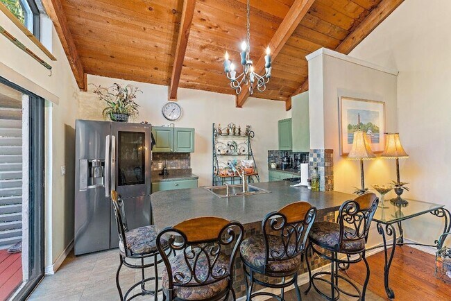 Building Photo - 1605 US-1