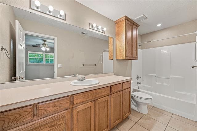 Building Photo - 231 Bluebonnet St