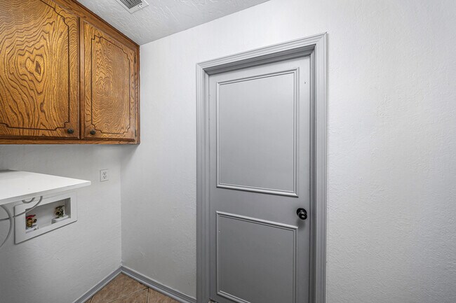 Building Photo - 2105 NW 54th St