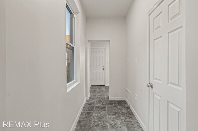 Building Photo - 4 br, 2 bath House - 1612 N Gratz Street