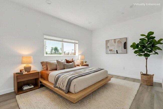 Building Photo - 1885 W 20th St