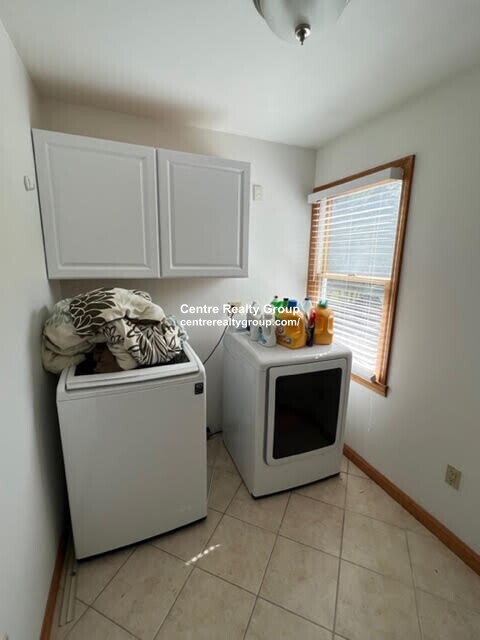 Building Photo - 62 Parsons St