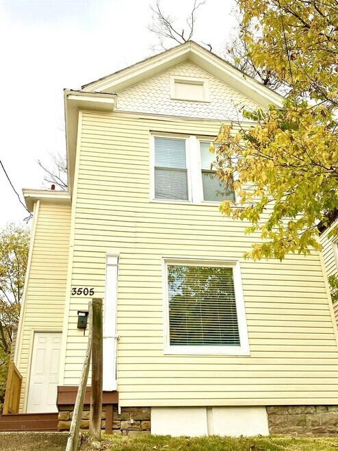 Building Photo - 3505 Woodburn Ave