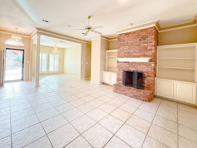 Building Photo - 4406 Lanham St