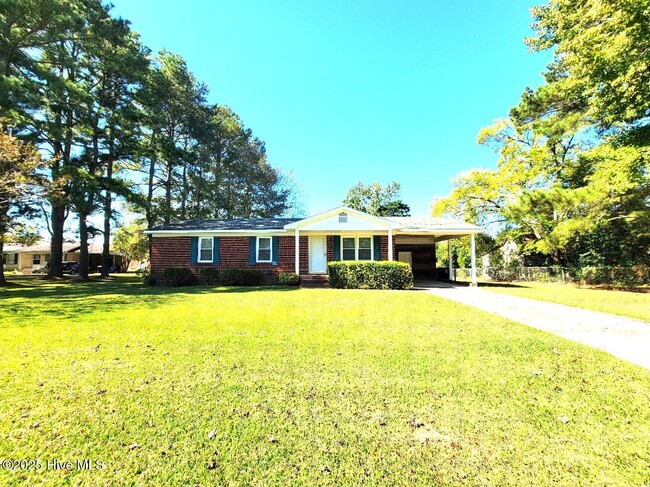 Primary Photo - 2516 Lynn Loop