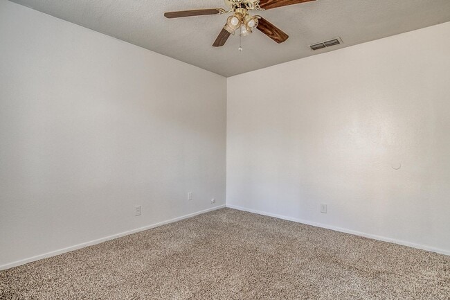 Building Photo - One Side of Very Nice Duplex West Granbury- 2 Bed, 2 Bath- 76049