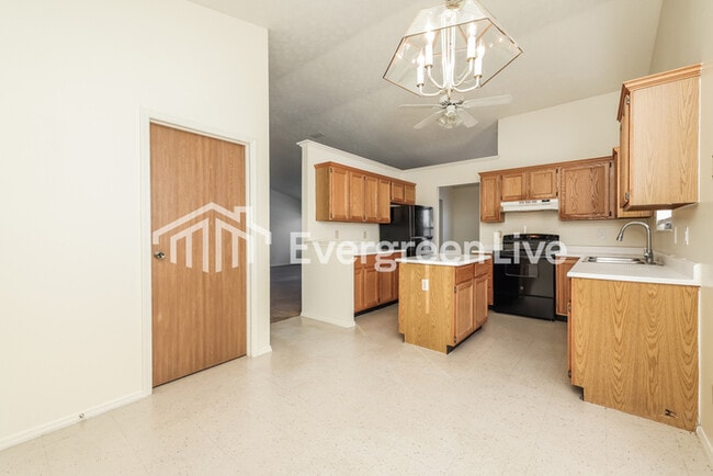 Building Photo - 6647 Charlesgate Rd