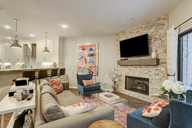 Building Photo - 12625 Memorial Dr