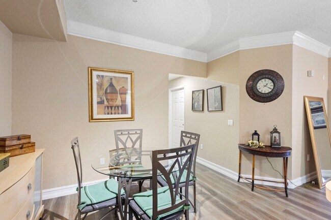 Building Photo - 13016 Plantation Park Cir