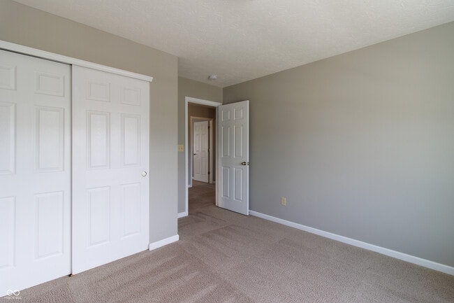 Building Photo - 856 Adena Ln