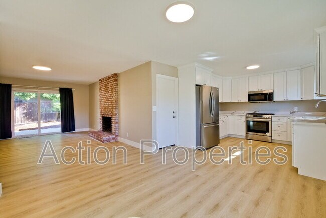 Building Photo - 86 Dalma Dr