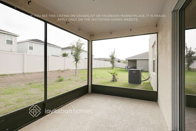 Building Photo - 12233 Blue Pacific Dr