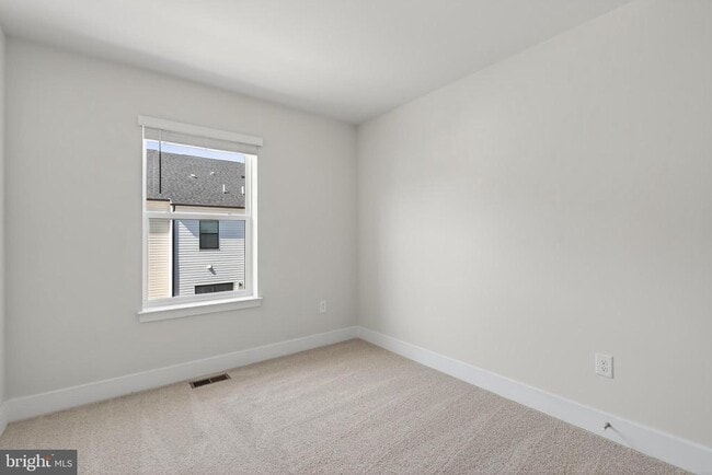 Building Photo - 5225 Manor Park Dr