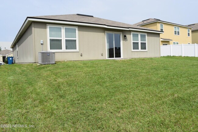 Building Photo - 3620 Sunfish Dr