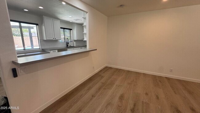 Building Photo - 3109 E Cholla St