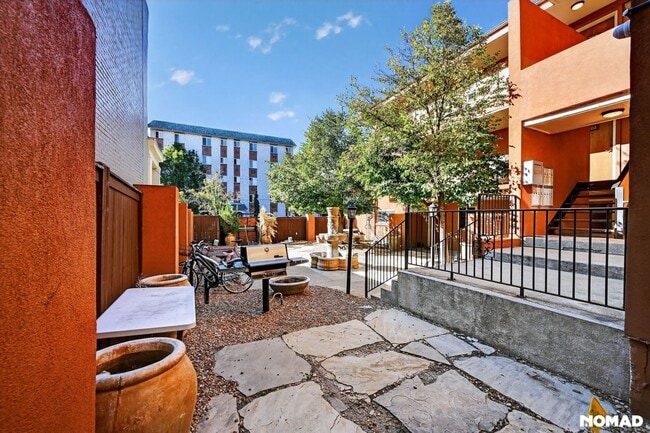 Building Photo - 20 S Logan St