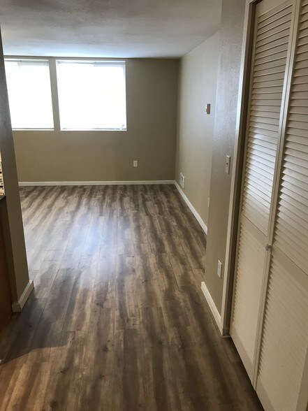 Building Photo - 11300 5th Ave NE