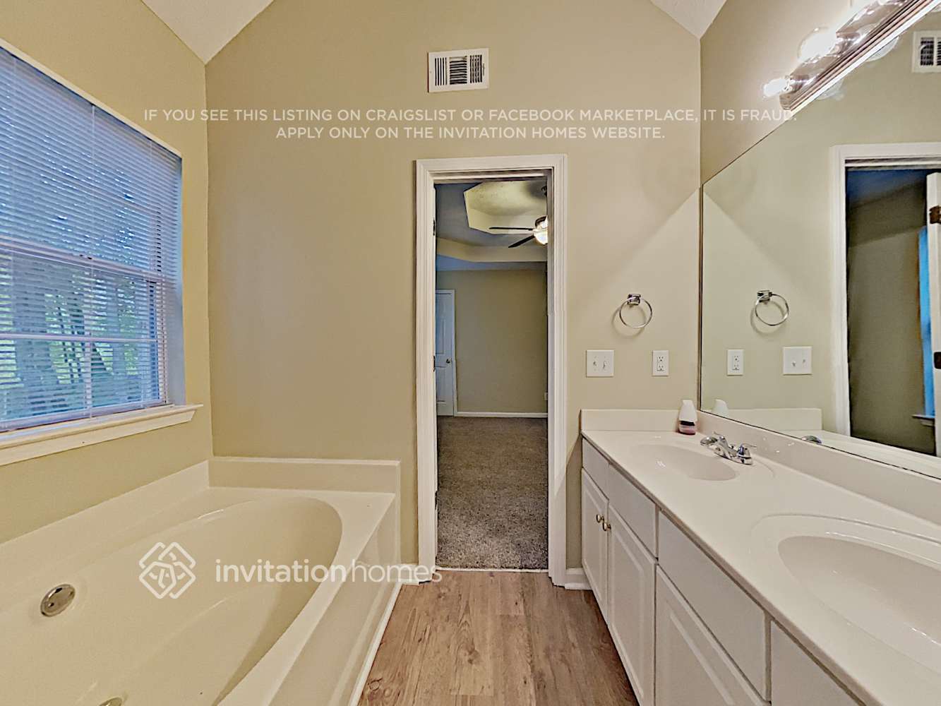 Building Photo - 6065 Savannah Dr