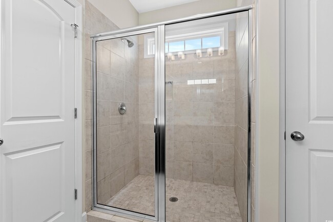 Building Photo - 1711 Sapphire Dr